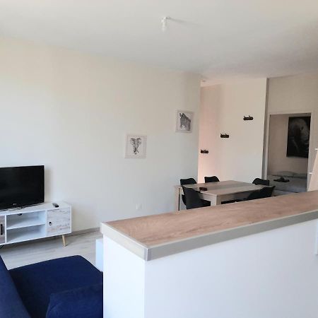 Appartement Le Scandinave à Joigny Extérieur photo